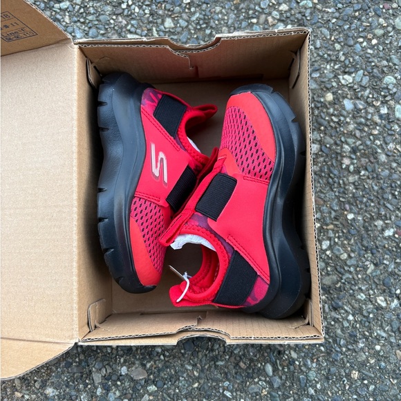 Brand New! Red, toddler boy, slip on Skechers - Picture 5 of 7